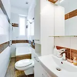 Wooden By Oneapartments * סופוט