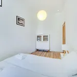 Wooden By Oneapartments דירה