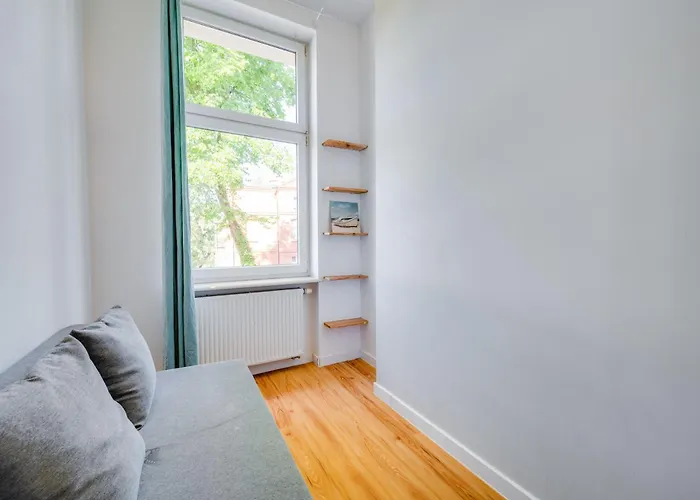 Wooden By Oneapartments