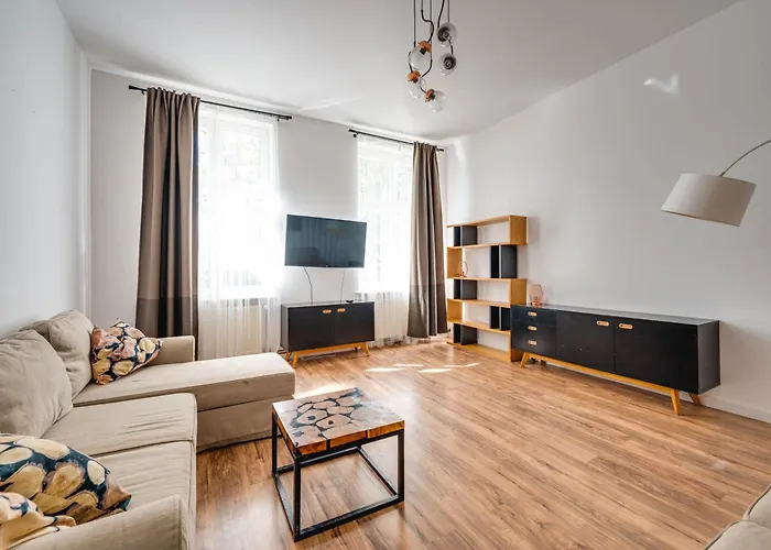 Wooden By Oneapartments Lägenhet