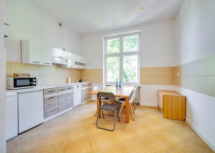 Wooden By Oneapartments Lägenhet