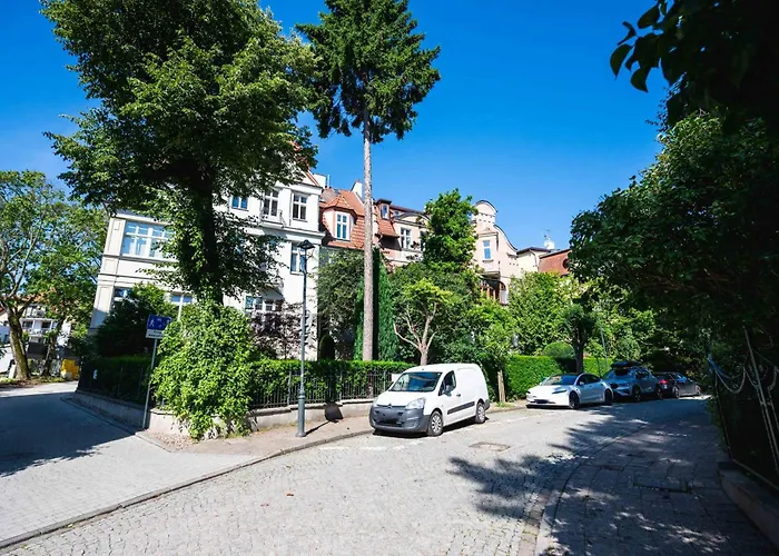 Wooden By Oneapartments *